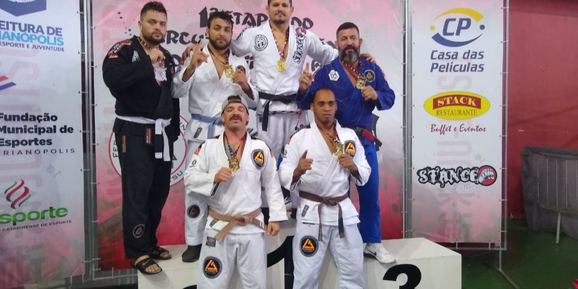 Jiu Jítsu De Balneário Camboriú Conquista Dez Medalhas Na Primeira