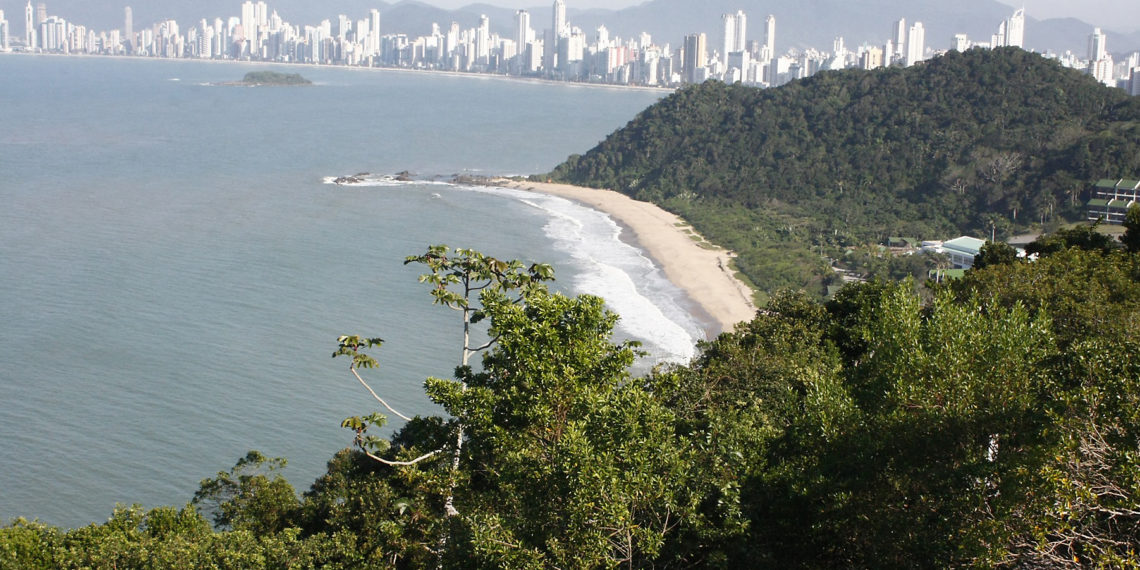 Foto: Celso Peixoto e Arquivo PMBC