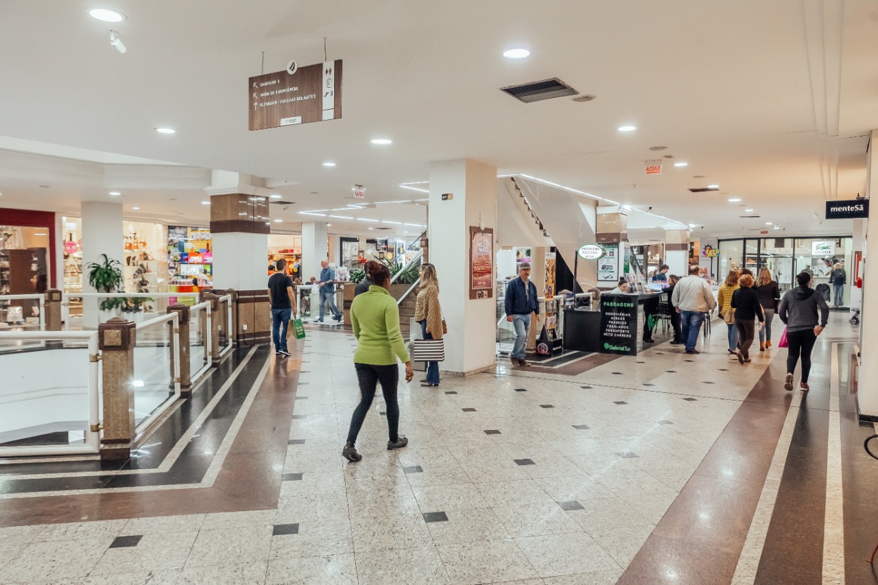 Atlântico Shopping está ofertando 400 vagas de emprego