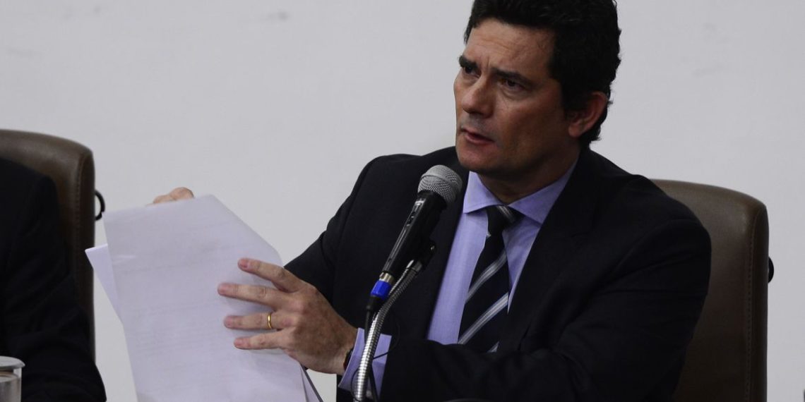 O ministro da Justiça e Segurança Pública, Sergio Moro, fala à  imprensa