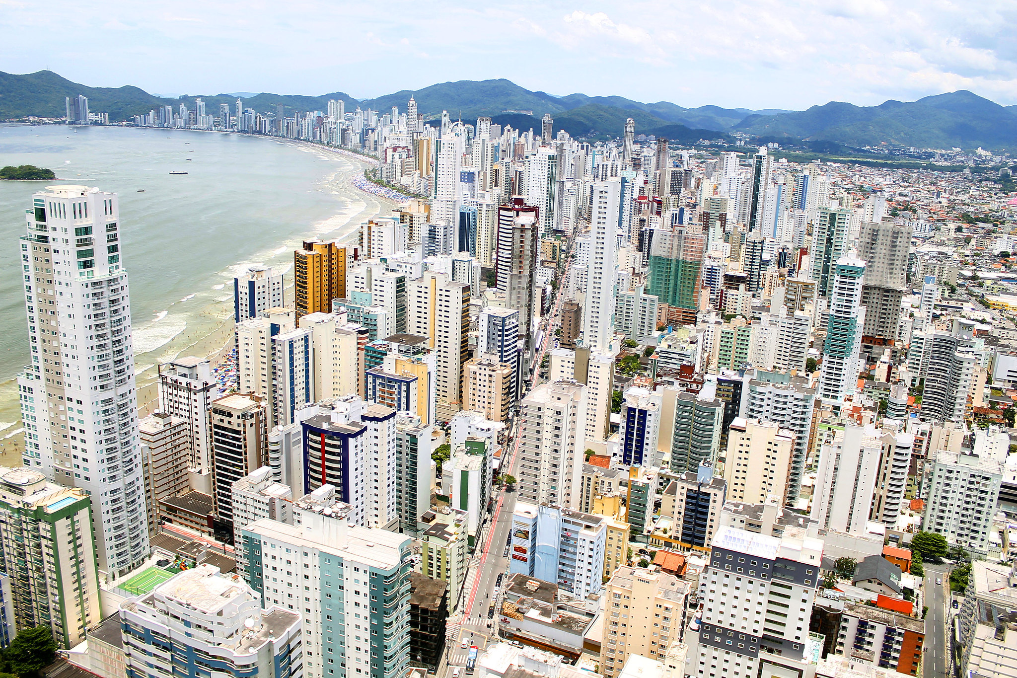 População de Balneário Camboriú passa de 149 mil habitantes, estima IBGE