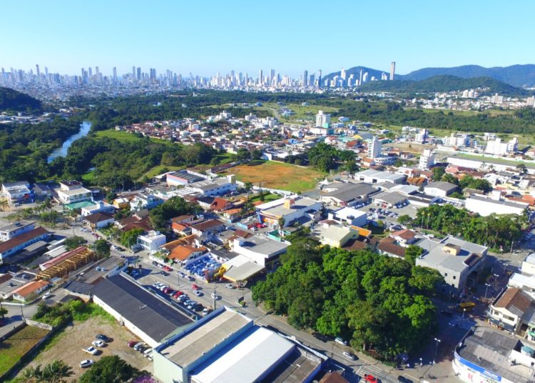 População de Balneário Camboriú passa de 149 mil habitantes, estima IBGE