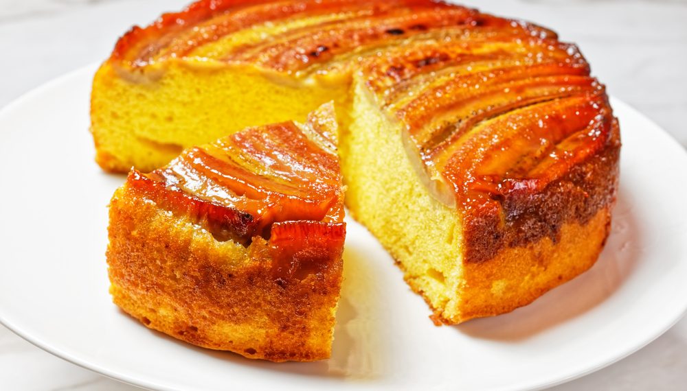 Bolo de Banana Caramelizada - Receita prática e deliciosa