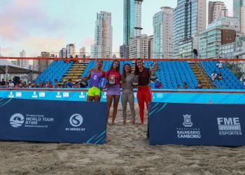 Pódio Feminino - Foto: Diego Amaral/ITF BT400 Balneário Camboriú