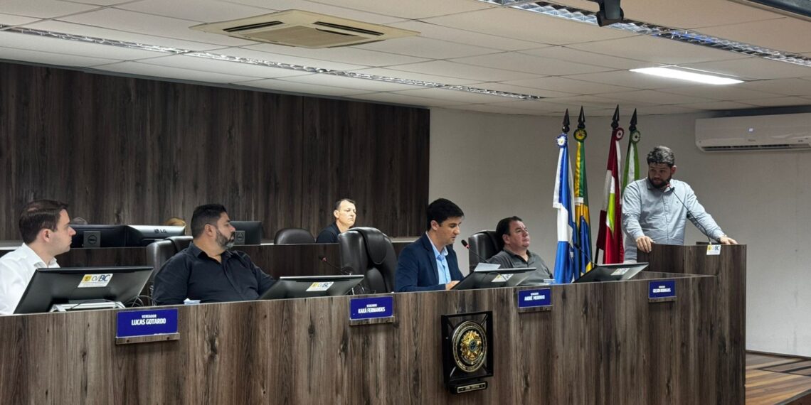 Foto: Gabinetes dos vereadores André Meirinho e Lucas Gotardo.