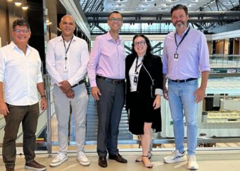 Edinho Lemos- empresário na área de eventos, Aldo Valentim diretor do Ministério do Turismo, Augusto Rocha, Secretário Nacional de Políticas do Turismo , Claudia Regina, gerente comercial do Expocentro e Fábio Fiedler diretor comercial do Expocentro.